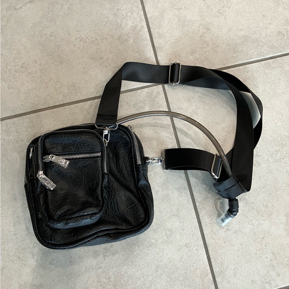 18 oz Hydration Pack Culture Kings Bag